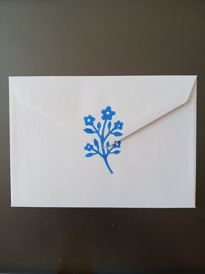 Flower Bunch in Blue on white notelet