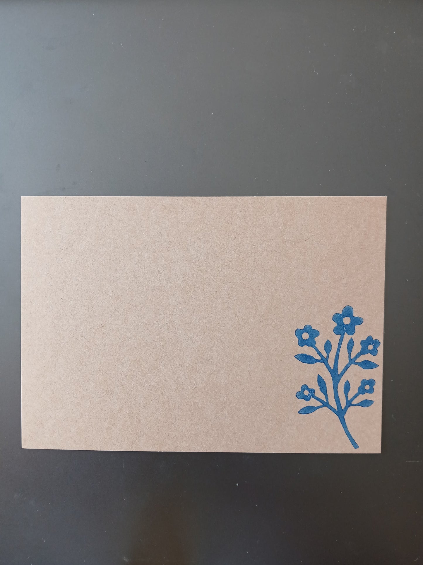 Flower Bunch in Blue on brown notelet