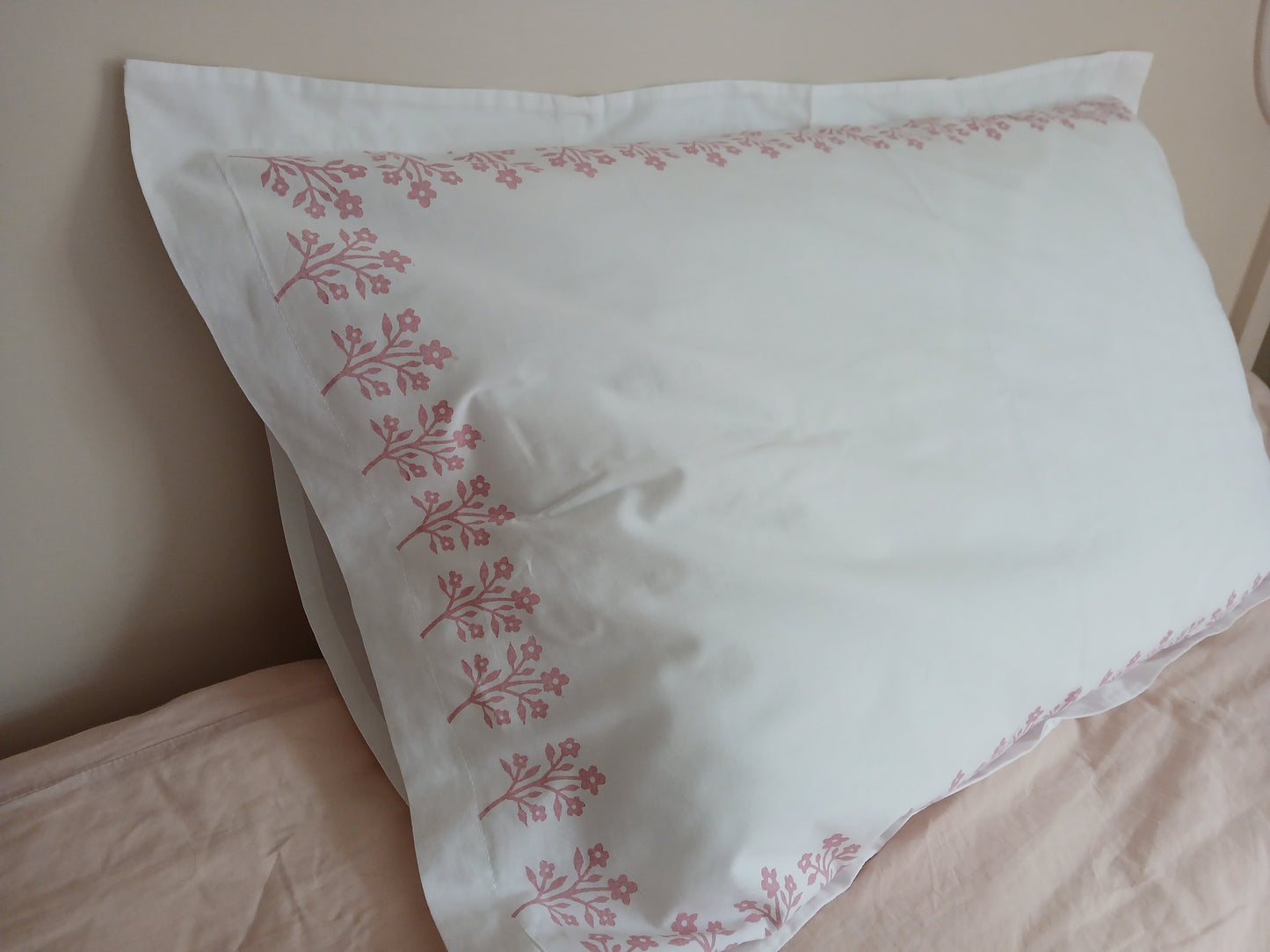 Flower Bunch in Rose on white Oxford pillowcases