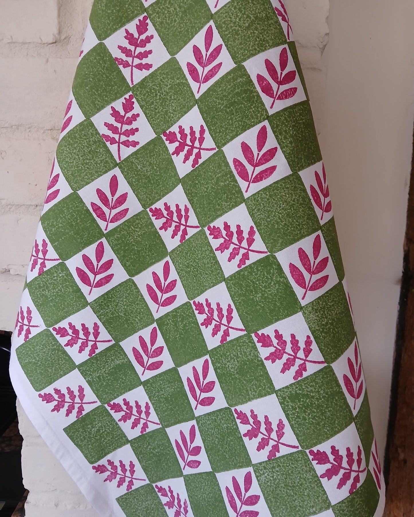 Checker Leaves Tea Towel