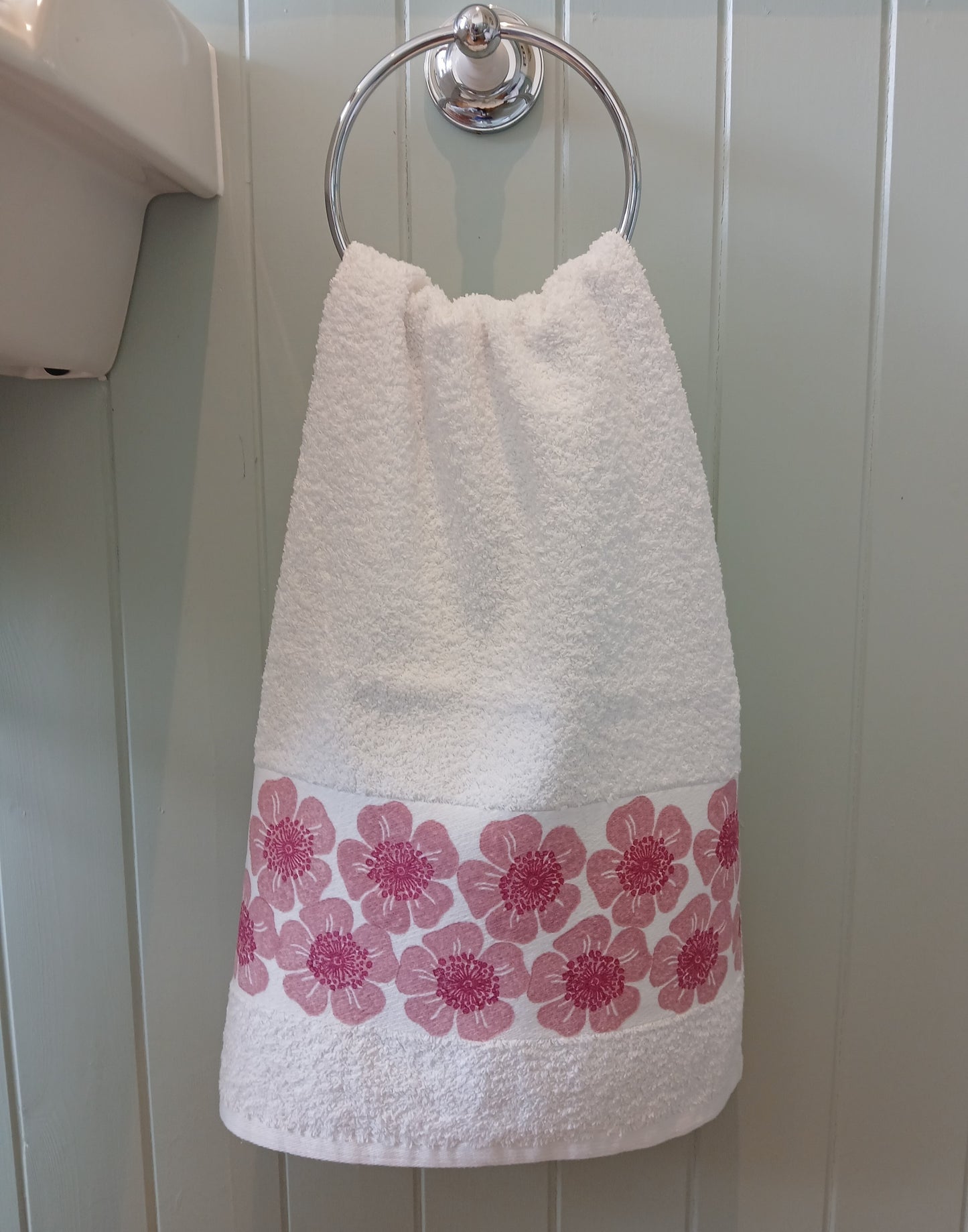 Dog Rose Hand Towel
