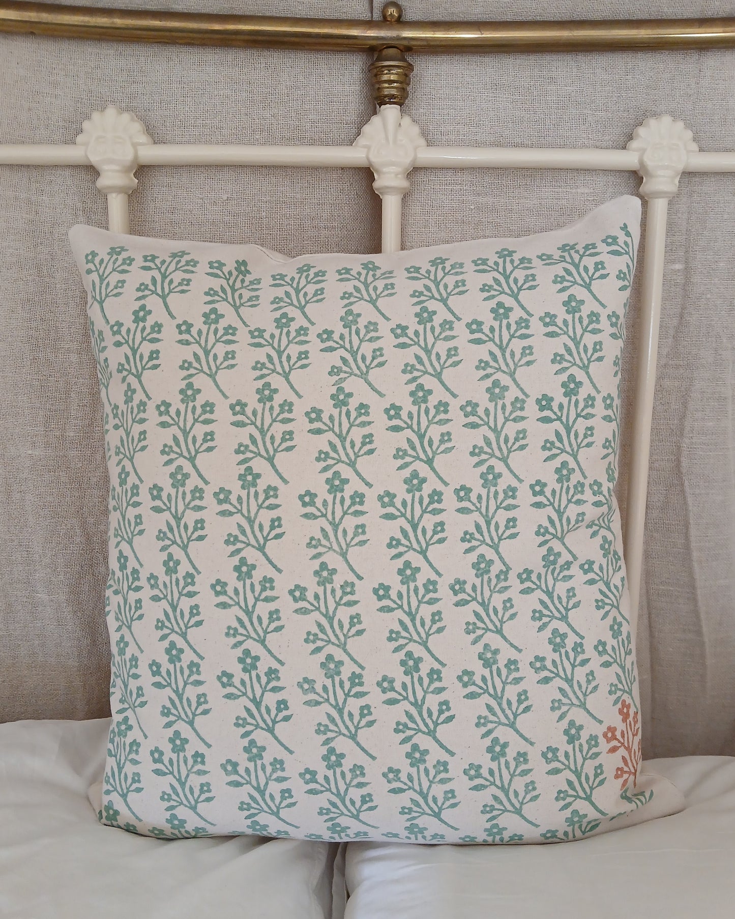 Flower Bunch Cushion Cover