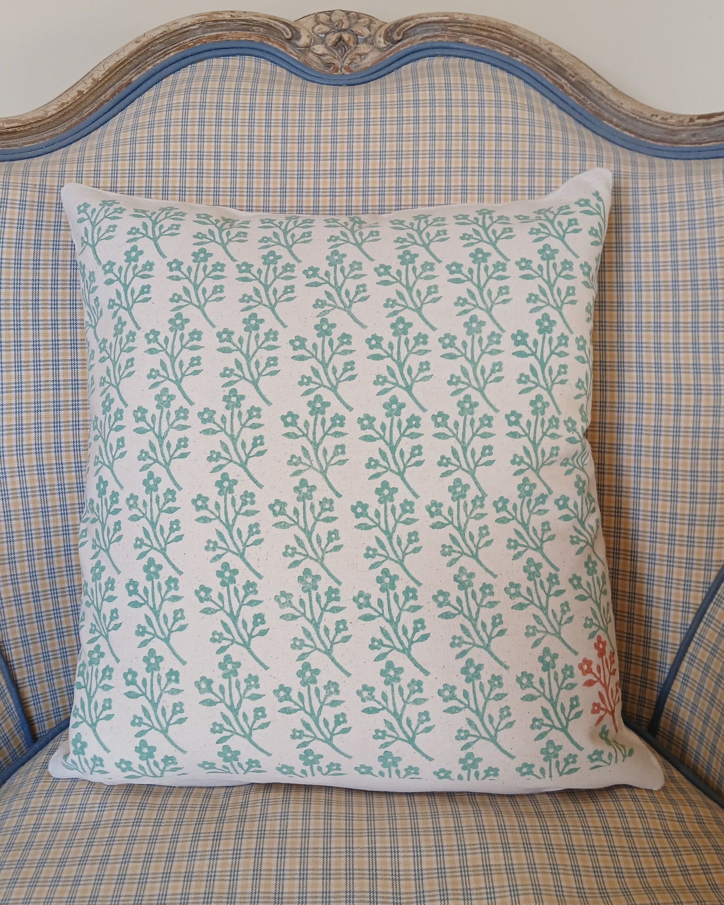 Flower Bunch Cushion Cover