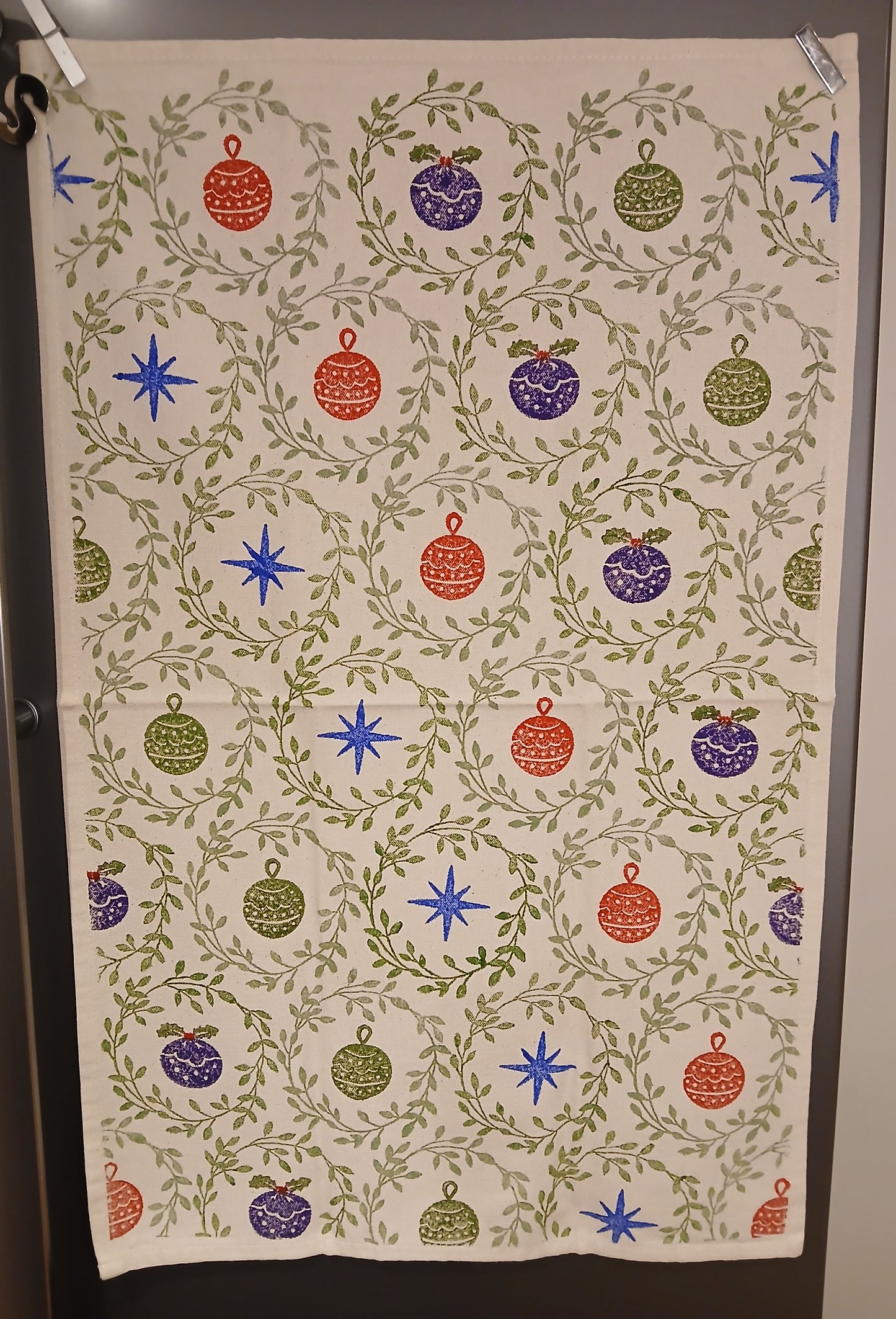 Christmas Wreaths on cotton teatowel